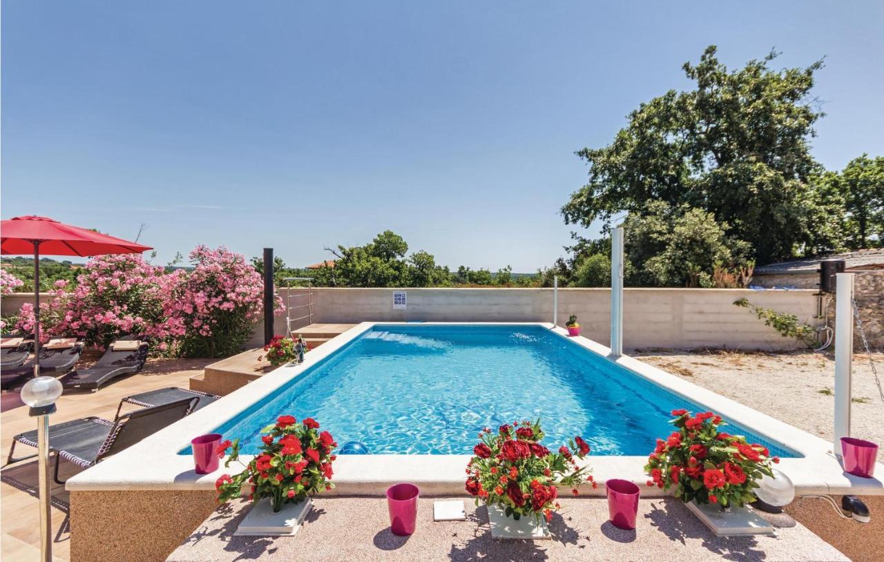 Cozy Home In Betiga With Outdoor Swimming Pool Барбарига Экстерьер фото