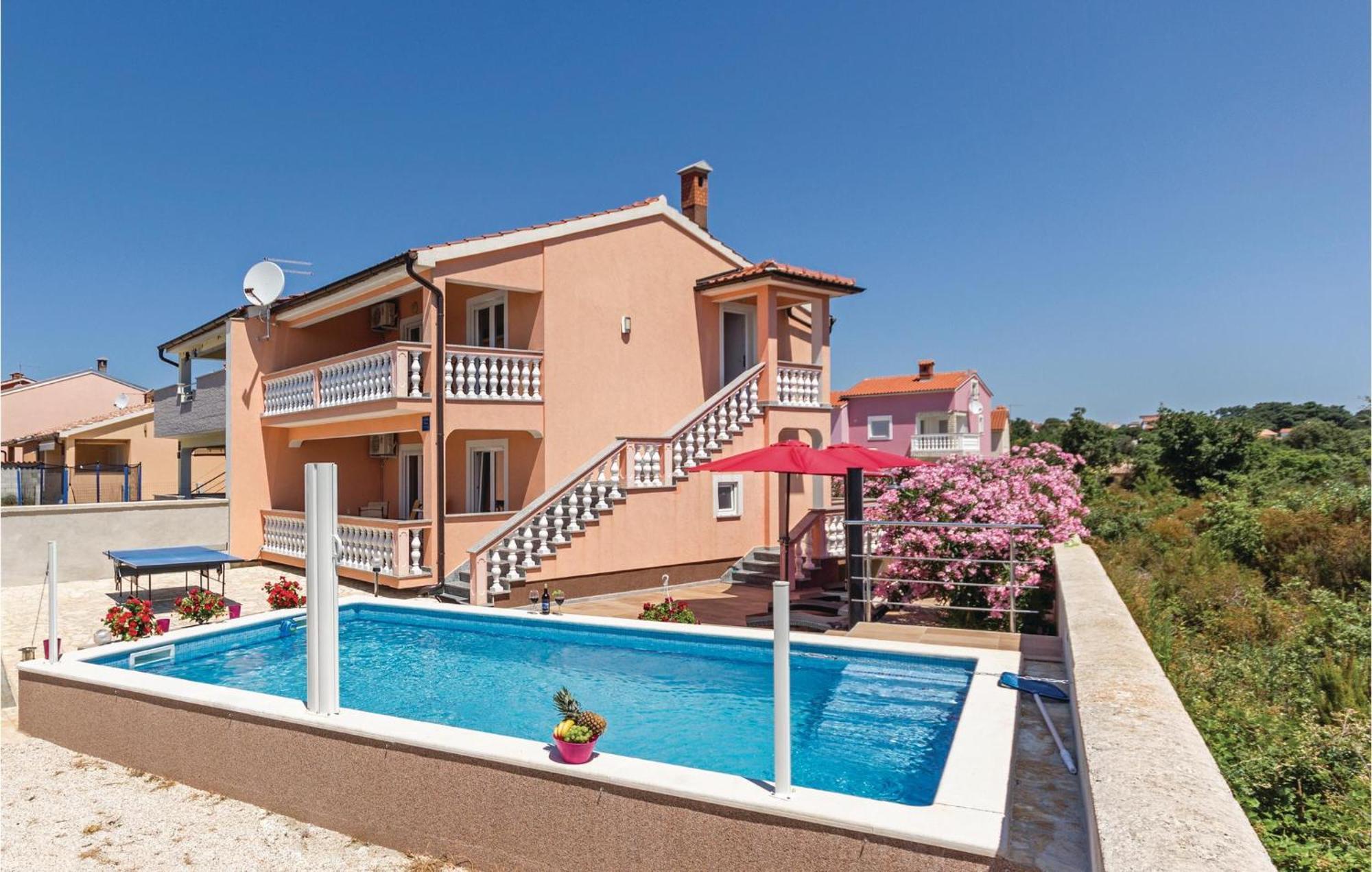 Cozy Home In Betiga With Outdoor Swimming Pool Барбарига Экстерьер фото